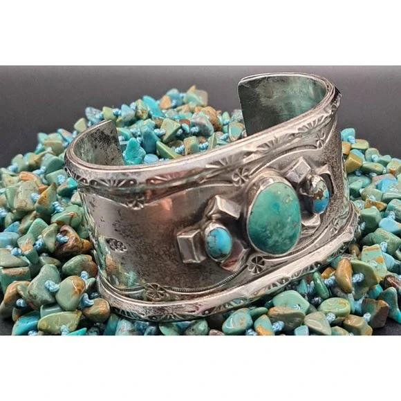 Vintage Navajo 3 Stone Turquoise SS Wide Cuff Bracelet~ - Picture 14 of 14